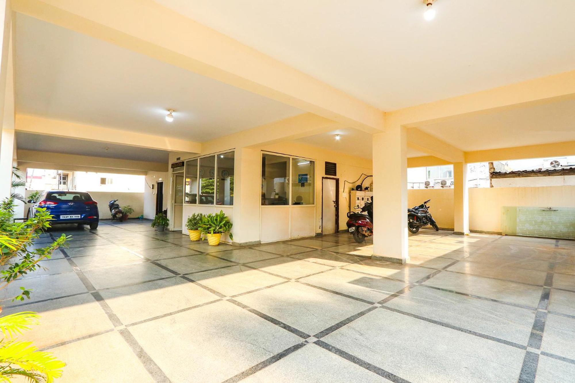 Fabhotel Namaha Suites - Nr Hyderabad International Airport, Shamshabad Bagian luar foto
